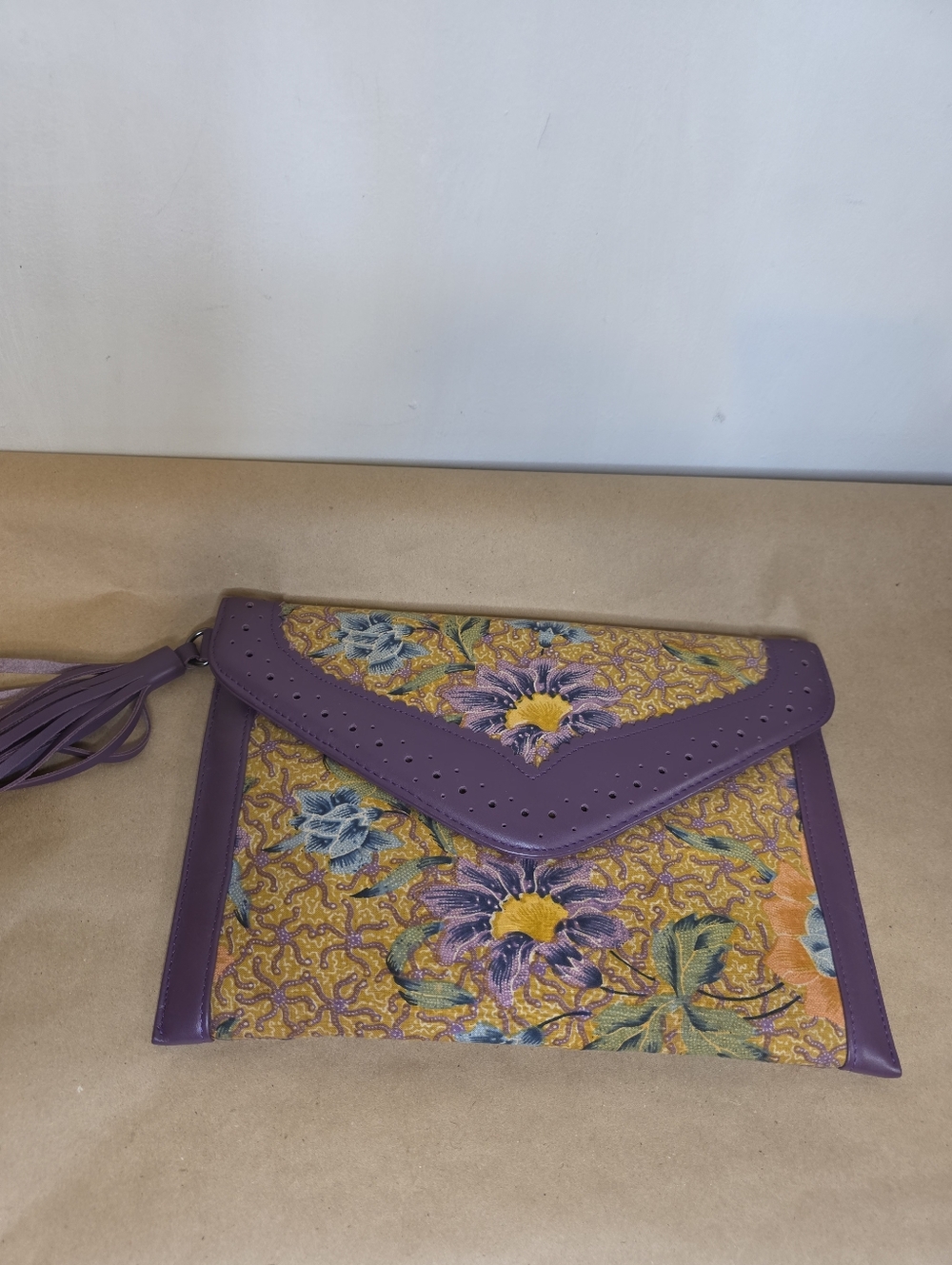 Hanibani Lady Bag Vintage 12" W X 8.5"h Fabric & Leather